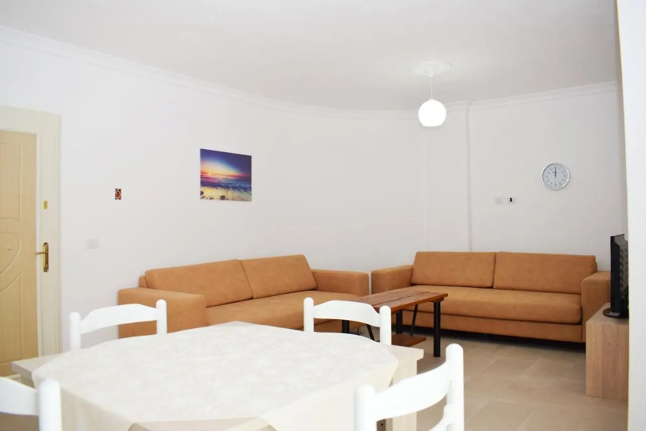 Best Summer Apartment ゴーレム